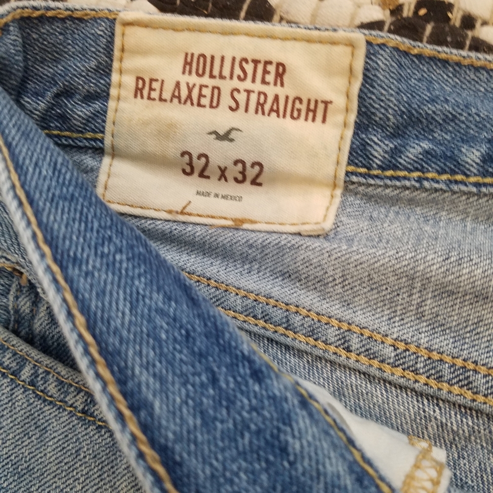Hollister jeana